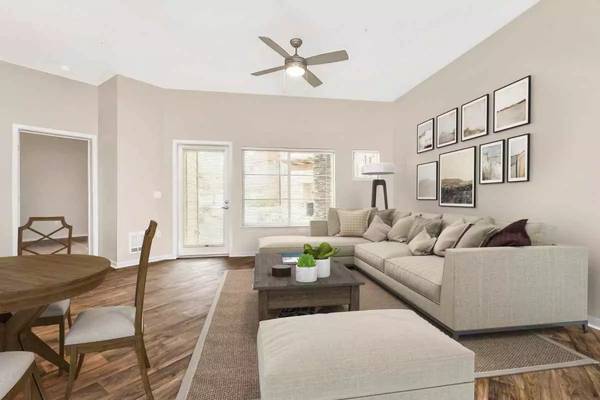 $2,392 / 2br - 931ft2 - A wonderful place to call home! 2 Bed / 1 Bath. Senior community (Redmond)63884887407747124