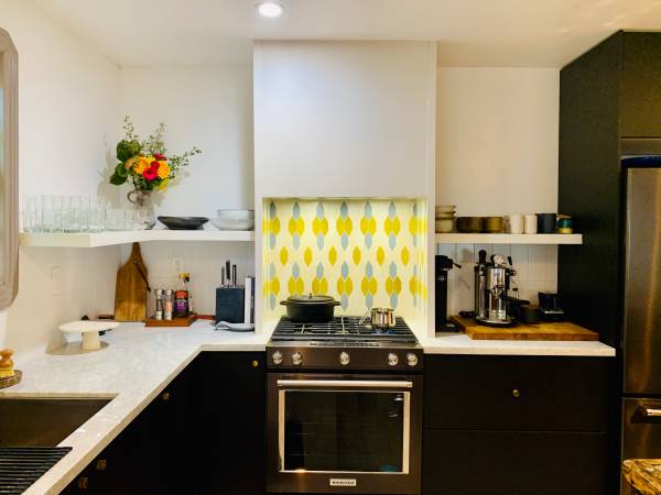 $1,200 / 3br - 140ft2 - Habitación amueblada espaciosa en encantadora casa (vallejo / benicia)63622931028993124
