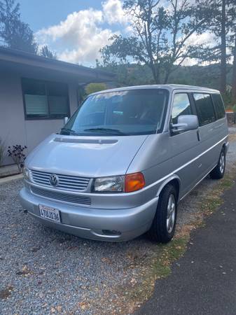 2001 VW Eurovan / 6 cilindros - $16,200 (san rafael)63654702051331120