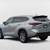 2020 Toyota Highlander  XLE SUV 8 thumbnail