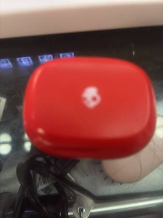 Skullcandy Smokin' Buds Wireless Earbuds Red Model SCTAW O677 1