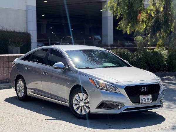 2016 HYUNDAI SONATA SE HÍBRIDO 2.0 - ¡AHORRADOR DE GASOLINA! ¡EXCELENTE ESTADO! - $10,888 (san jose oeste)63469634011267121