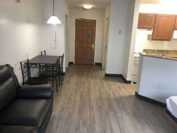 $315 Flat Screen TVs, Granite Countertops, Studio63668208894851124