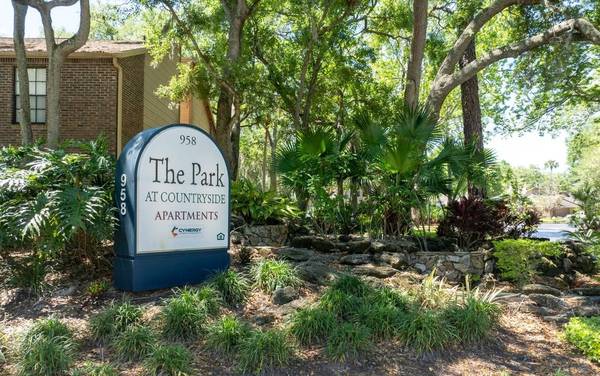 $1,260 / 1br - 650ft2 - 1/BD, Business Center, Walk In Closets (958 VILLAGE TRAIL, PORT ORANGE, FL)63791497848577123