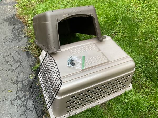 Large Dog Kennel $40 (Merrimack)63844233539843121