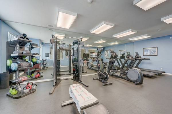 $3,465 / 2br - 940ft2 - Swimming Pool, Dishwasher, Balcony (los gatos)63686103229953123