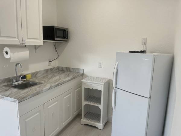 $1,400 / 1br - For Rent efficiency63825139077507122