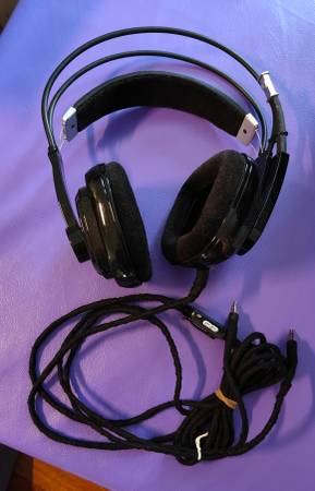 Plantronics headset 1