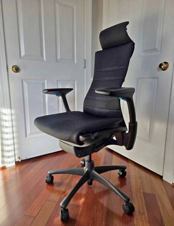 Herman Miller x Logitech G Embody Gaming Chair with Atlas Headrest 1