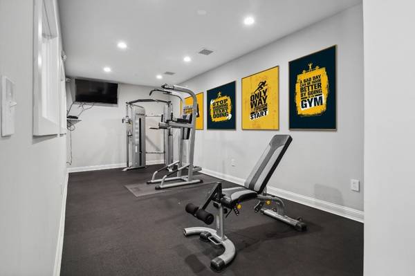 $1,395 / 2br - Lavavajillas, Armarios Grandes, 2 dormitorios (3526 Langrehr Road, Milford Mill, MD)63694572606081124