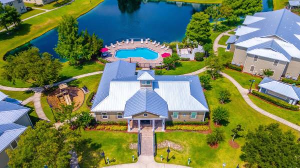 $1,812 / 3br - 1195ft2 - Head-turning Style, Extraordinary Location. (Palm Bay)63846409573123122