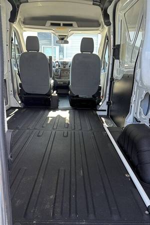 2016 Ford Transit - Clean - Photo 10