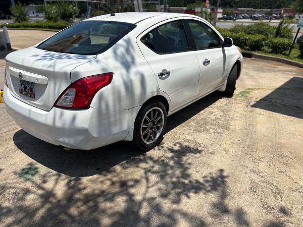 2012 Nissan Versa S L - $1,800 (Kennesaw)63620623932033123