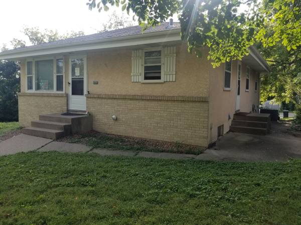$725 / 2200ft2 - $725 / 2200ft2 - Unfurnished Room Available Oct 1st!! (Wenonah, Nokomis)63797857066625120