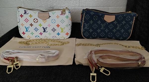 2 Small Louis Vutton Purses Brand New 1