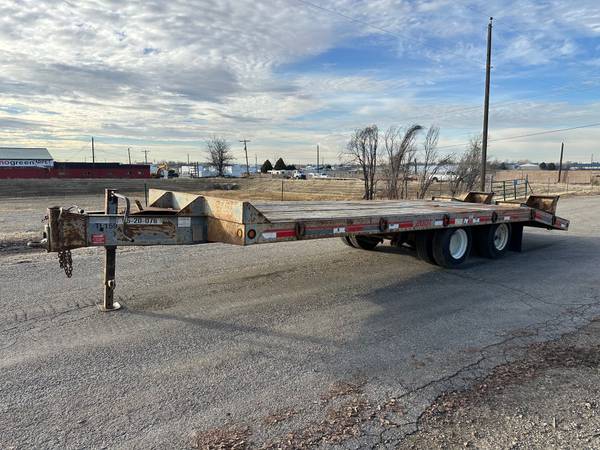 2014 Interstate 20DT Equipment Trailer (Electric Brakes) 1