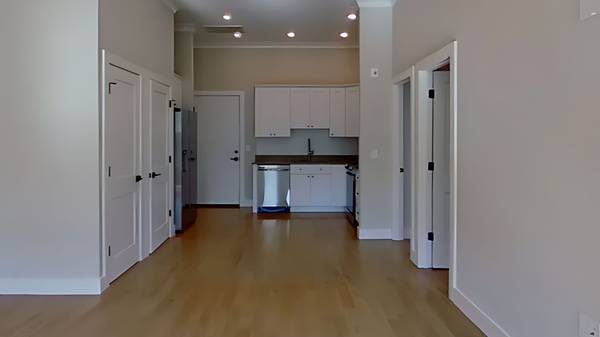 $1,475 / 5br - Allston 5 Dormitorios/2 Baños | Habitación en Apartamento con Todos los Servicios Incluidos (Allston)64141618369027120