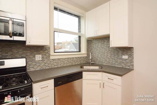 $1,895 / 1br - 700ft2 - $300 OFF FIRST MONTH'S RENT! Quality 1 Bedroom, 1 Bath in Logan Square (Logan Square)64041641808002123