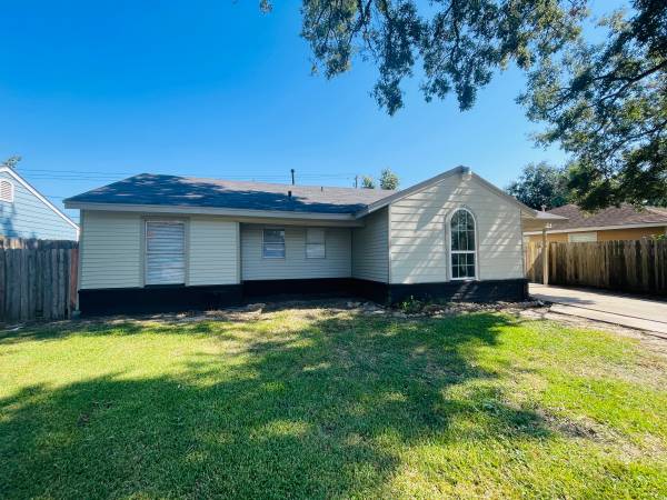 $225,000 / 3br - 1100ft2 - SOUTH HOUSTON! NEAR PASADENA! 3BED/2BATH! OWNER WILL FINANCE! NICE! (South Houston)63924168086658120