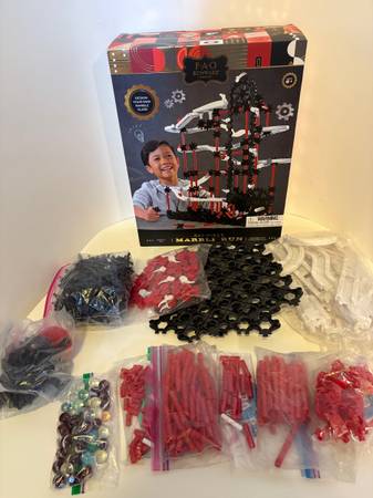 8 STEM Toy Sets 1