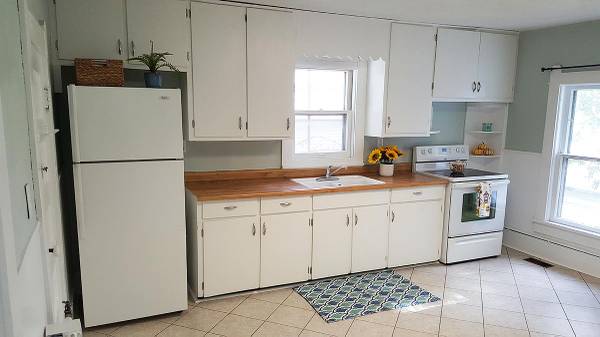 $725 / 2br - 944ft2 - Amplio apartamento en planta superior, garaje, cerca del centro, escuela y parque (Dalton)63621966843267123