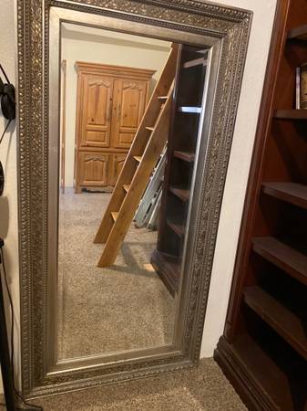 Large mirror 1