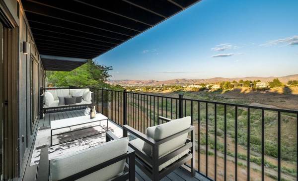 $1,568 / 1br - 700ft2 - Close to Everything but Far From Ordinary! (Old Southwest Reno, Skyline, Reno (city))63682237905921120