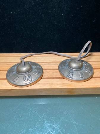 High Quality Om Mani Padme Hum Embossed Brass Cymbals Tingsha 2.5” 1