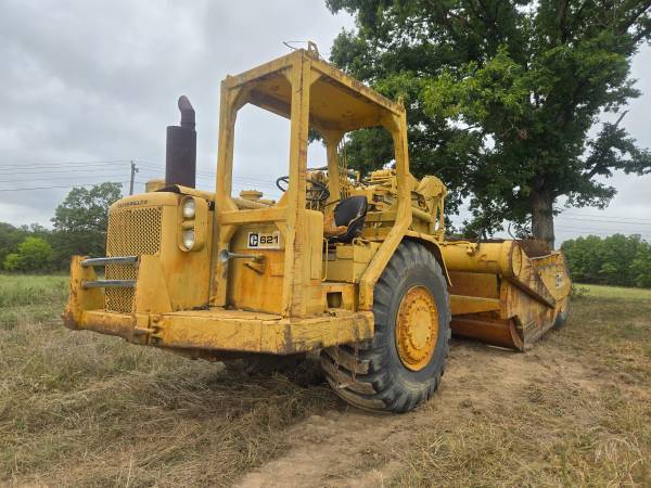 Caterpillar 621 Scraper 1