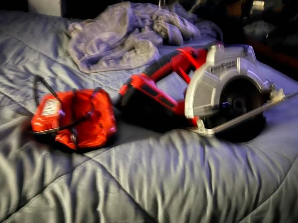 Firestorm cordless saw 1