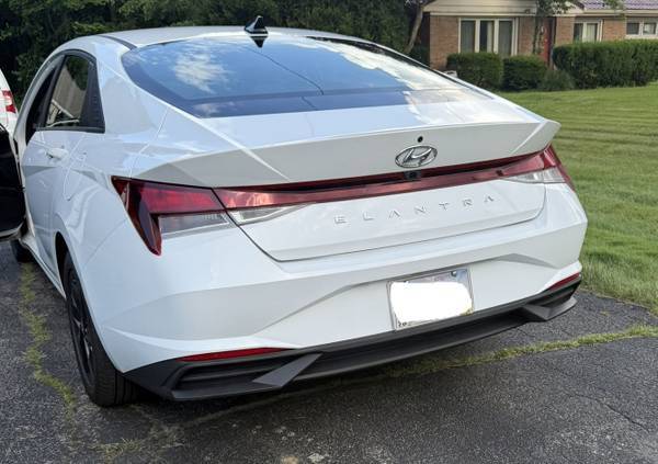 2021 Hyundai Elantra SEL sedán Android CarPlay neumáticos nuevos - $13,300 (Wicker Park)63618690089859122