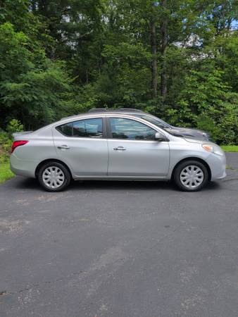 2013 Nissan Versa SV - $4,400 (Mountain City)63470412944003121