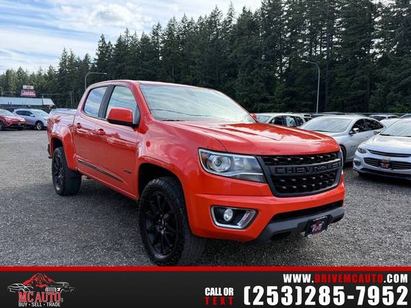 2020 Chevrolet Colorado LT - Photo 2