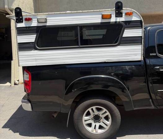 Camper shell 1
