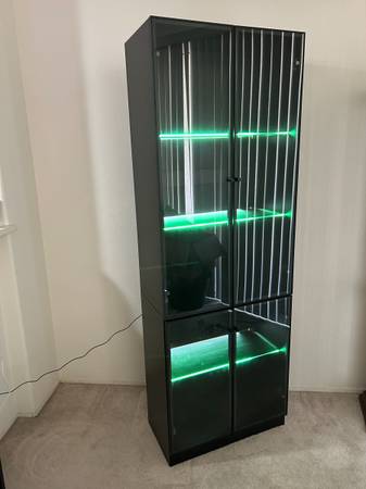 Lighted display cabinet H 79" x W 28" x L 15" 1