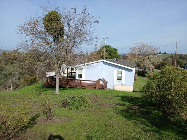 HOUSE   ON  1  ACRE 1