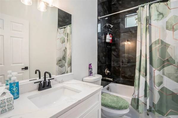 $294 / 3br - Furnished beautiful 3bd, 2.5ba suitable for vac and home (Tampa bay)63991224443010123