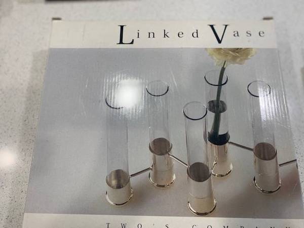 Linked Vase Set 1