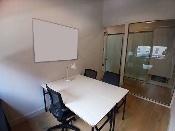 Class A Office Suite for Attorney – Prestigious Location & Reception 1