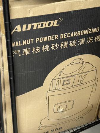 AUTOOL HTS558 Walnut Blaster Engine Carbon Cleaner / Intake Valve Deca 1