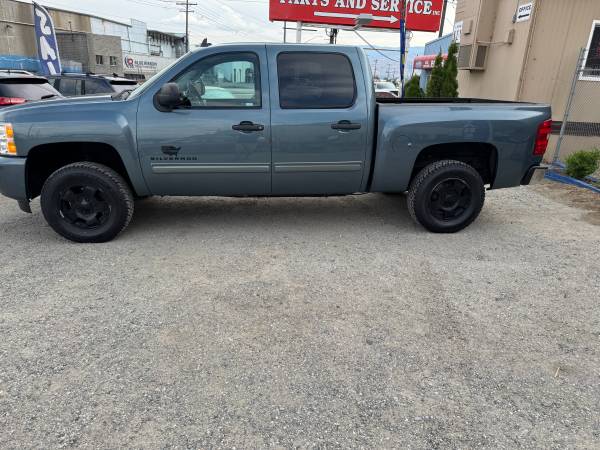2010 Chevrolet Silverado LT LOW MILES !! - $13,999 (Wenatchee Wa)63442575460353120