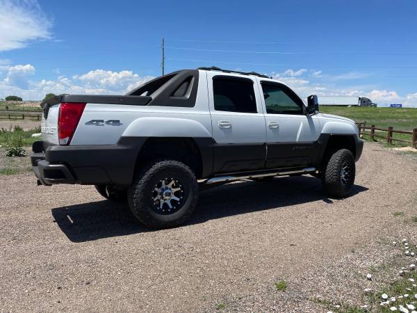 Avalanche 2500 Chevy 2003 - $14,500 (Brighton)63619798324993121