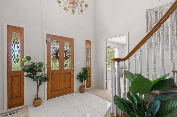 $440,000 / 5br - 3855ft2 - 17328 Broken Ridge Road, Round Mountain $440,000 (Round Mountain)63972382132355123