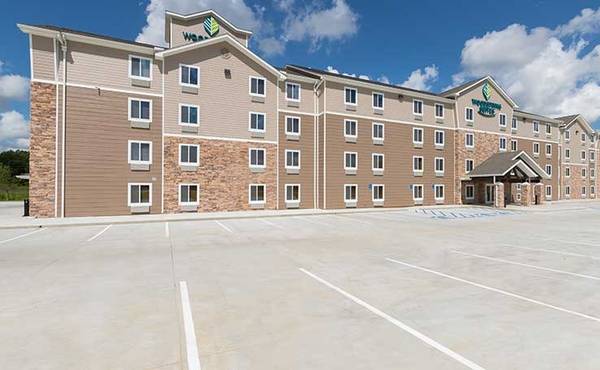 $930 / 1br - Vive con comodidad: ¡Sin contrato ni depósito! (200 Rue des Voyages, Lafayette, LA)63857515256833123