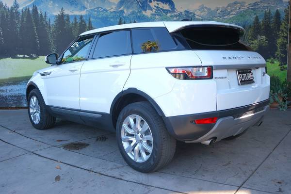 2018 Land Rover Range Rover Evoque SE suv Blanco Fuji - $18,495 (LLAME AL 323-380-1127 PARA DISPONIBILIDAD)63618207964161123