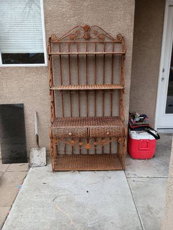 Antique Wicker & Iron Baker's/Glass Rack 1