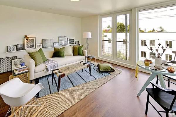 Your next chapter starts now: Perfect Studio spaces. 1