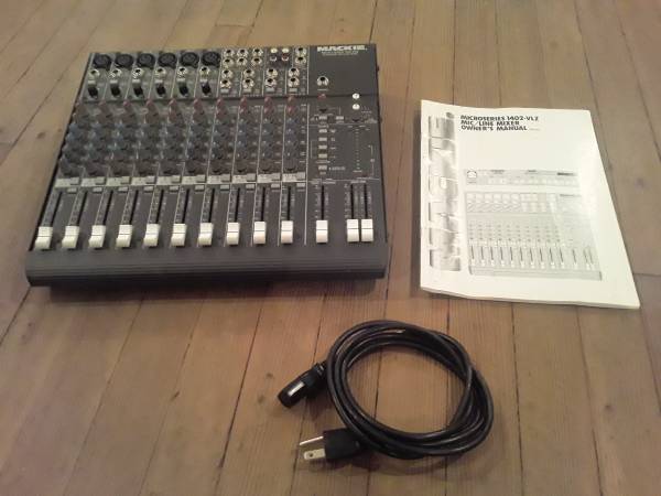 Mackie Mixer in Immaculate Condition with Power Cable and Manual 1
