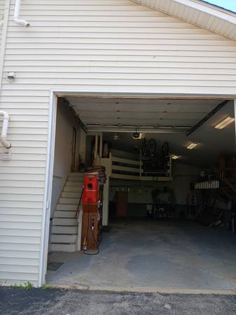 For Rent Garage storage space 25'X40' X 15' 1
