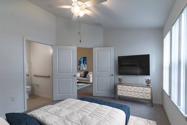 $1,410 / 2br - 944ft2 - Your next chapter starts here (Brooksville)63976136033922123